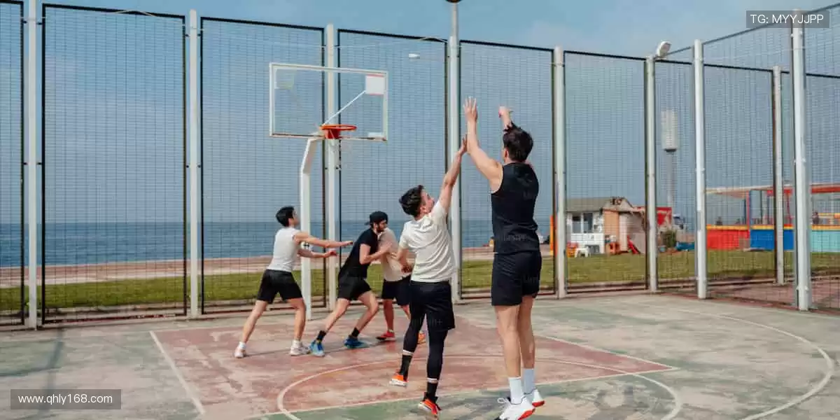 指尖掌控赛事，📱 超清直播，让你不错过任何一个精彩瞬间！